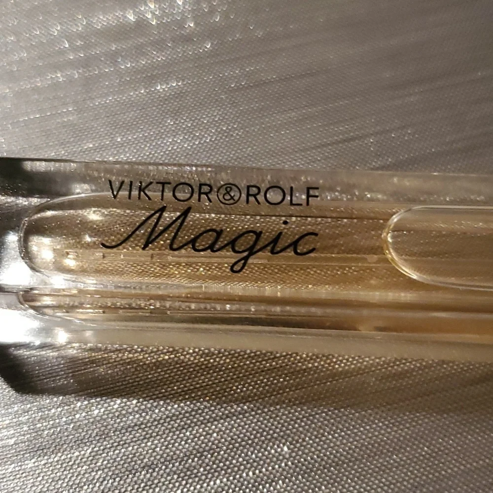 Victor Rolf - Picture 2 of 2